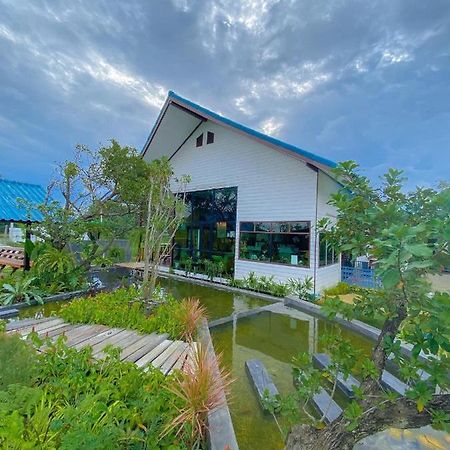 Srihome ยายศรีโฮมแอนแคมป์ปิ้ง Ban Don Tum エクステリア 写真